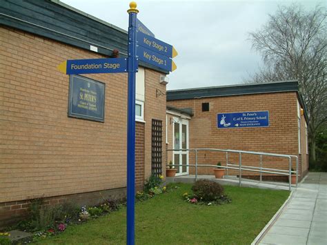 ashton under lyne schools